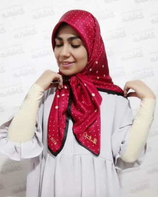 روسری ساتن قرمز