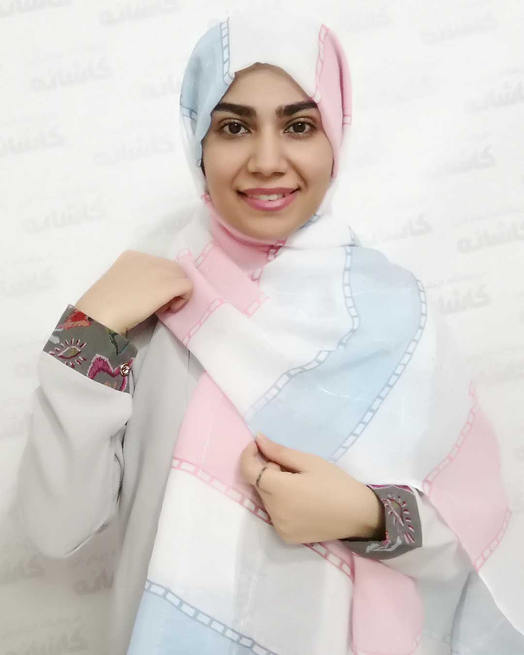 فروشگاه شال و روسری کاشانه | شال دخترانه راه راه