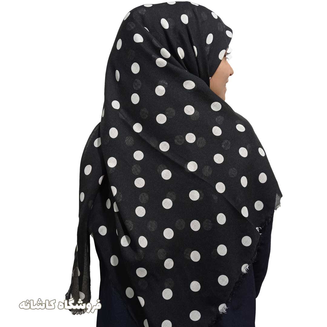 فروشگاه شال و روسری کاشانه | روسری توپ توپی مشکی سفید