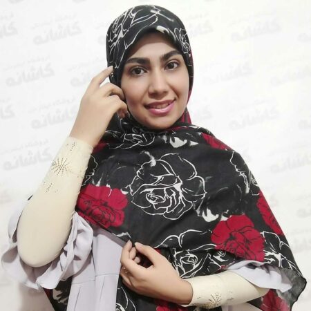 روسری مشکی طرح دار