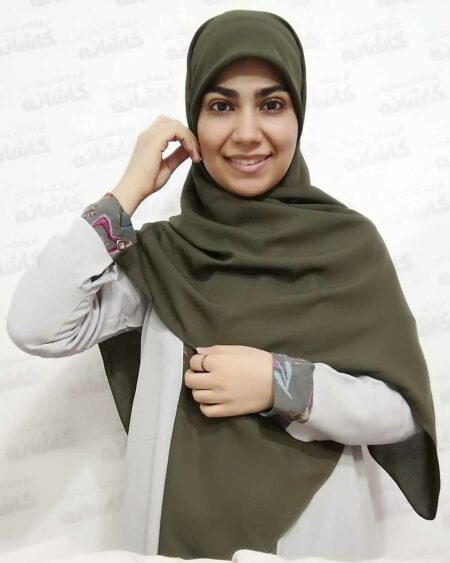 روسری کرپ ساده سبز تیره