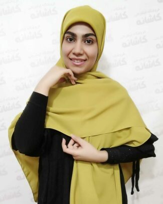 روسری کرپ حریر خردلی