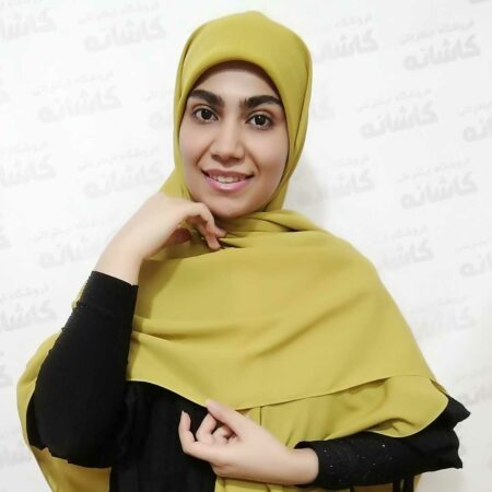 روسری کرپ خردلی