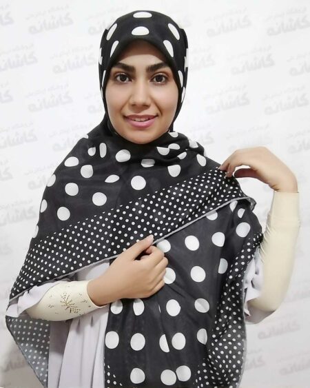روسری توپی سفید مشکی