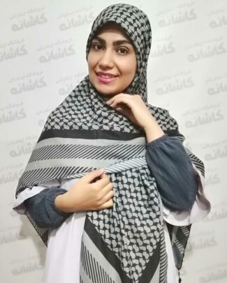 روسری چفیه ای خاکستری